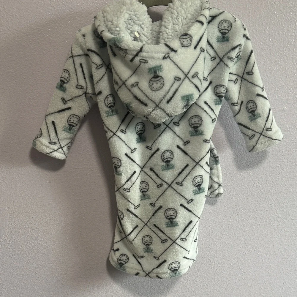 Cozy Golf-Themed Kids Robe - White